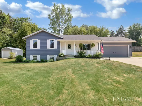 8330 45th St SE, Ada, MI 49301