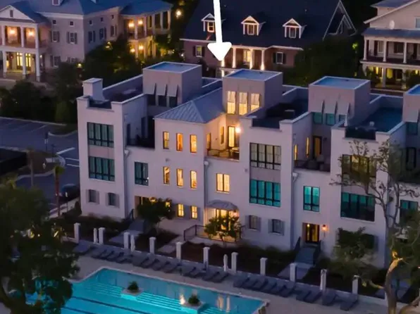 510 Helmsman St, Charleston, SC 29492