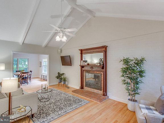 5th image of 4120 Lenox Dr