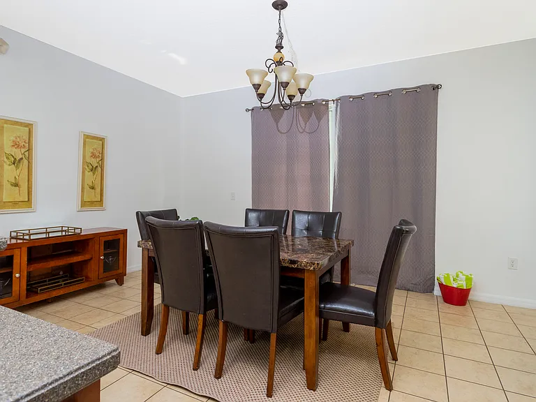 5122 Dominica Dr — Photo 36