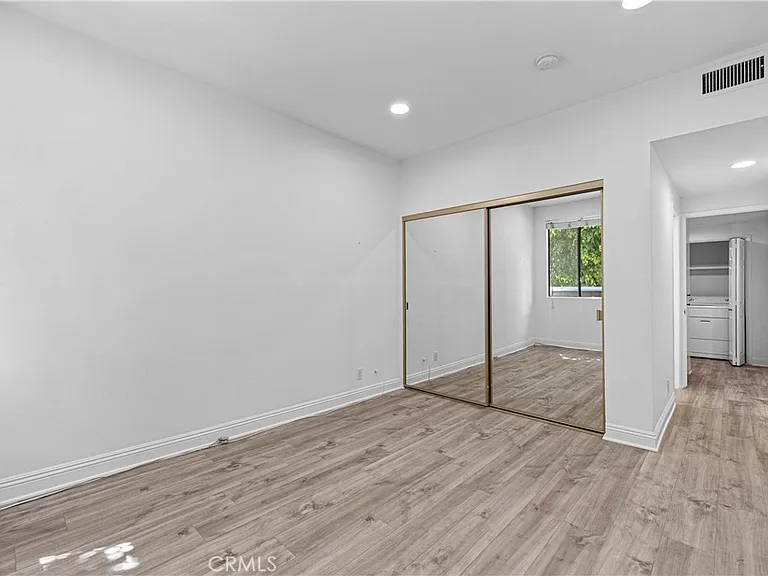1630 S Bentley Ave #103 — Photo 17