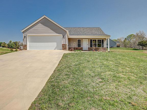 2nd image of 211 Brighton Pl