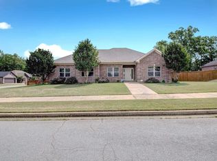 3100 Village East Dr, North Little Rock, AR 72120