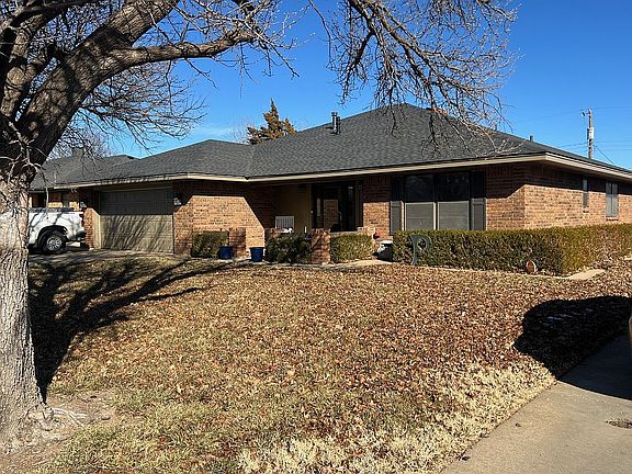 2nd image of 2522 Evergreen St