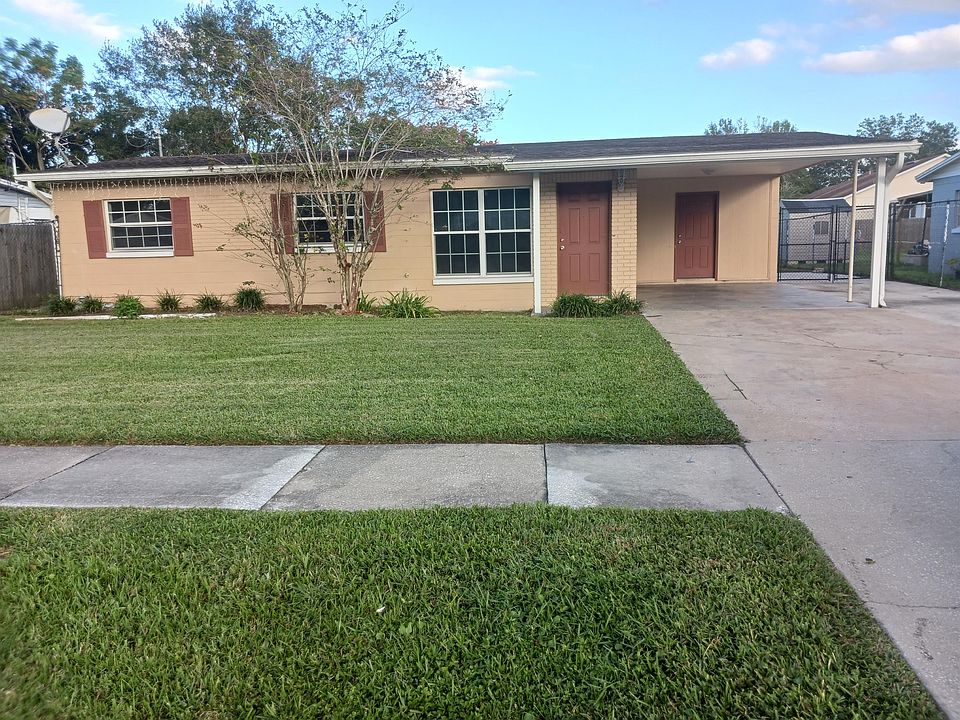 1st image of 2609 Bonneville Dr