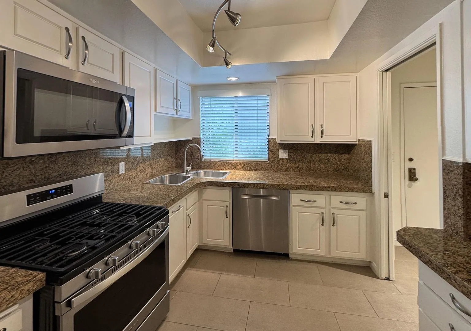 2-Bedroom West Hollywood Condo with Private Patio & 2 Parking Spaces — Photo 3