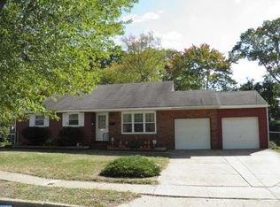 706 Linfield Ave, Delran, NJ 08075