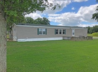 101 Ash Dr, Xenia, IL 62899