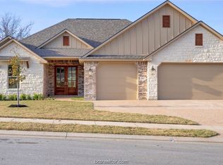 3213 Old Spg, Bryan, TX 77808