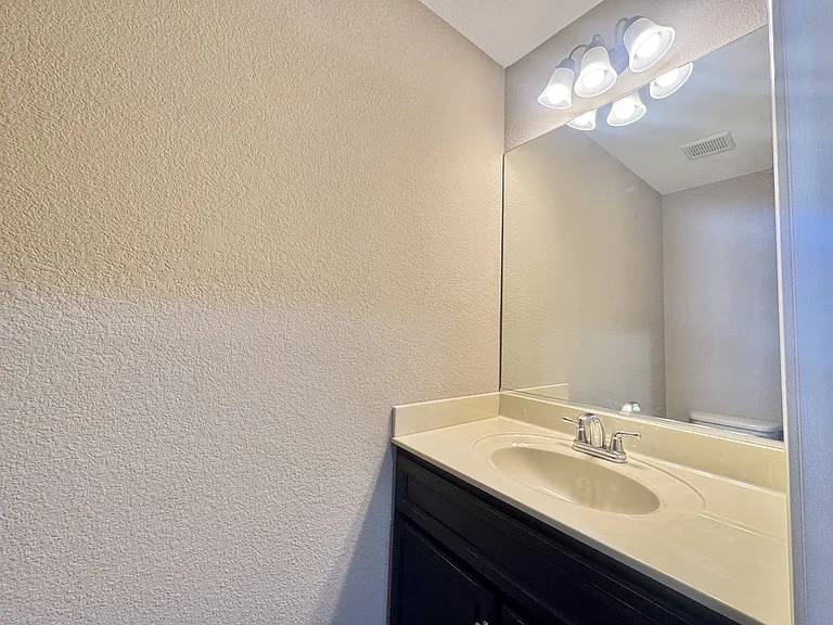 946 E Craighead Forest Rd #108 — Photo 7