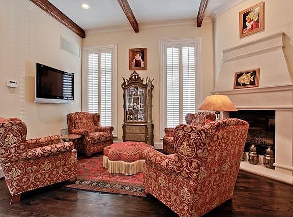3rd image of 3725 Turtle Creek Blvd APT J