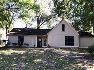 4884 Farmwood Dr, Memphis, TN 38116