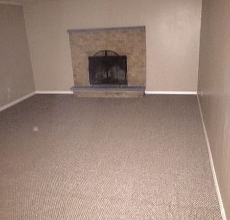 5th image of 2102 Scenic Dr NE