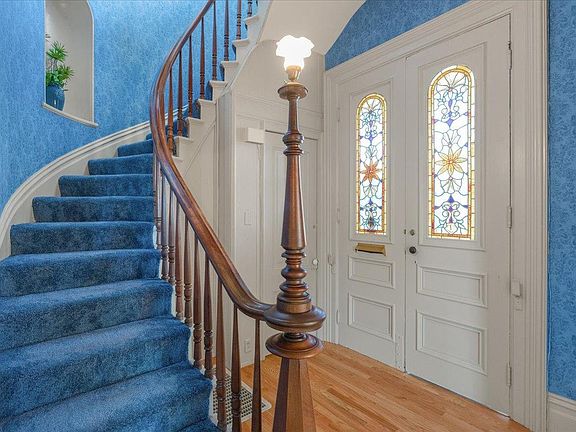 5th image of 203 Highland Ave