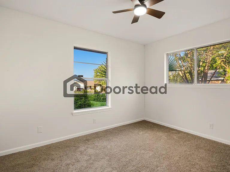 10915 Mount Ida — Photo 25