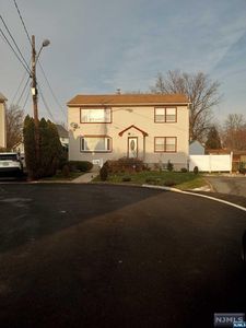 11 Alpine Ct, Ridgefield Park, NJ, 07660