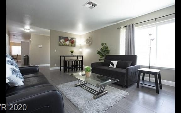 3rd image of 3653 Margarita Way