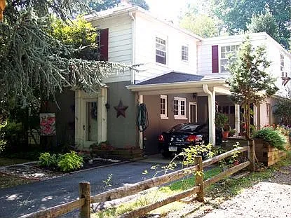 107 Haskell Dr photo 1