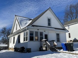 311 Towyn St, Cambria, WI 53923