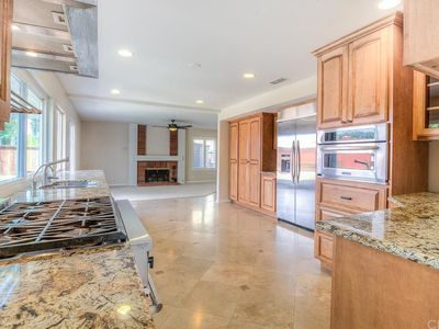 1858 Kinglet Ct, Costa Mesa, CA, 92626