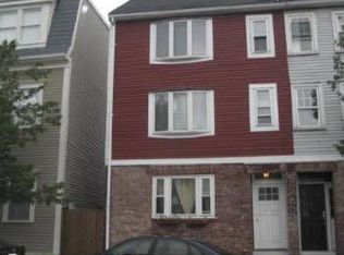 113 W 3rd St #2, South Boston, MA 02127