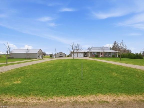 3rd image of 115 Tenth Concession Rd