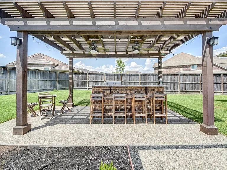 25710 Oakwood Knoll Dr — Photo 40