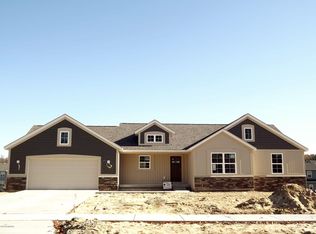 5976 Marblehead Dr NE, Belmont, MI 49306