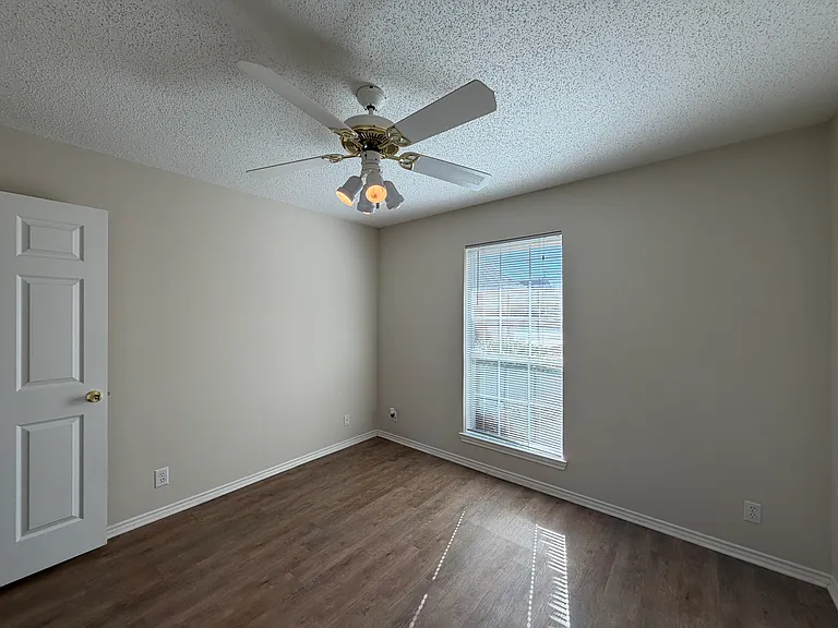 2937 Kessler Dr — Photo 7