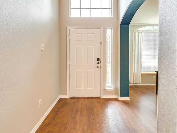 5th image of 4416 Grassy Glen Dr