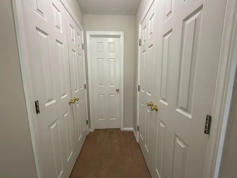 Meridian Park Apartments — Photo 41