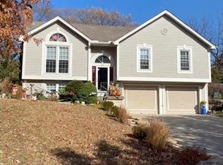 3818 NW 61st Ter, Kansas City, MO 64151
