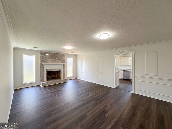 3rd image of 428 Macon St