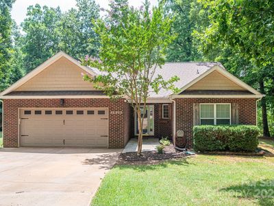 1925 Cameron Heights Cir, Denver, NC, 28037