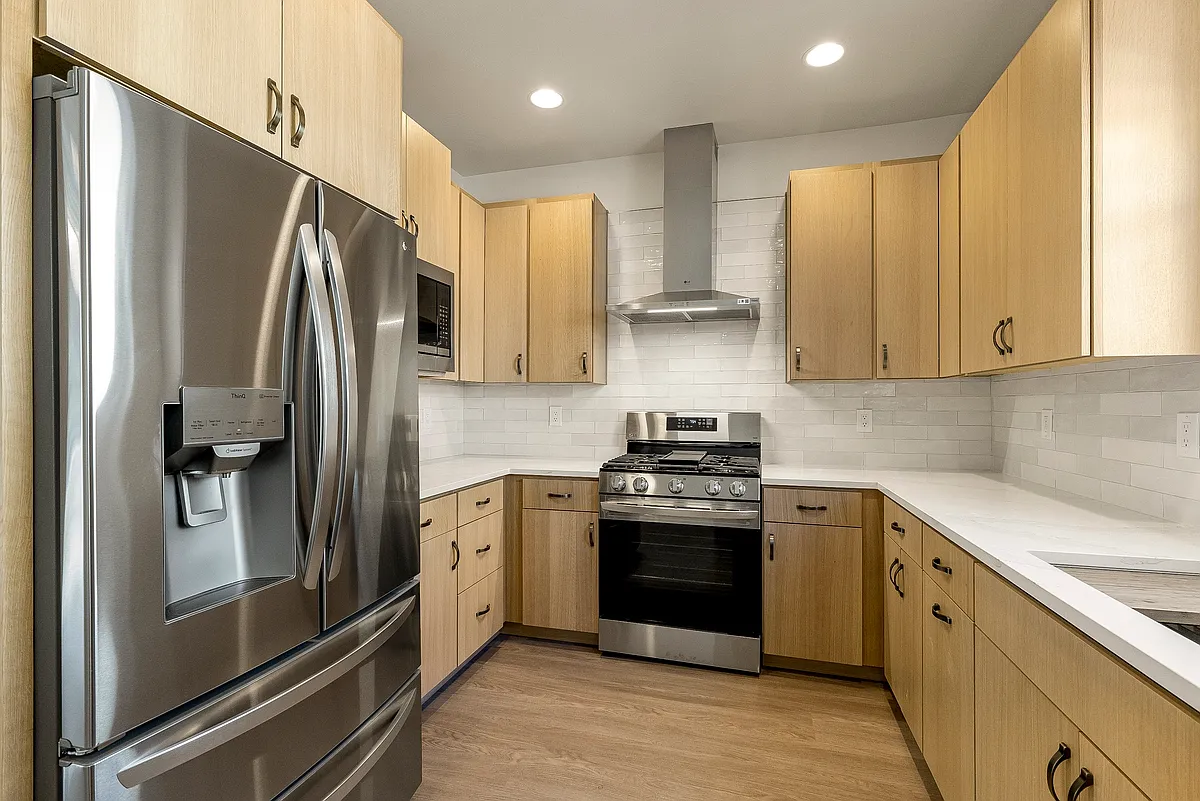 Building Photo - 2567 W Pikes Peak Dr