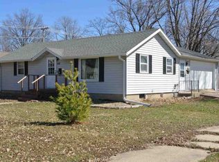 418 S 10th St, Osage, IA 50461