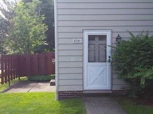 6781 Old Royalton Rd, Brecksville, OH 44141