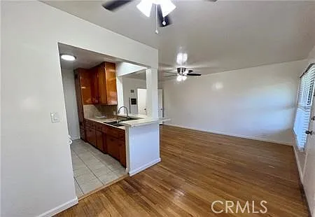 469 E Algrove St #6 — Photo 17
