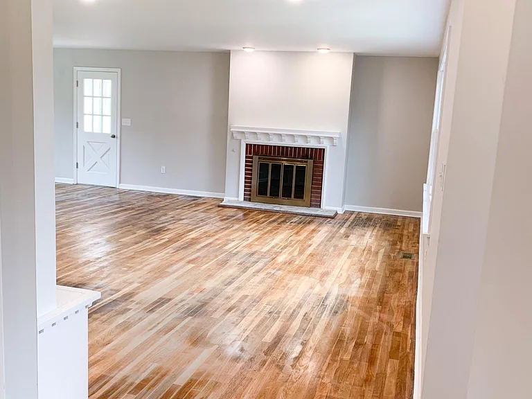 108 Tenney Ct — Photo 21