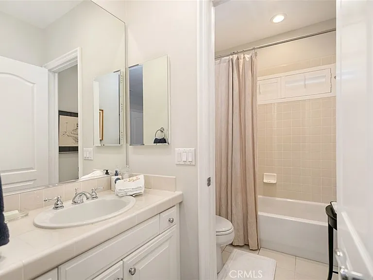 27 Via Monarca St — Photo 39