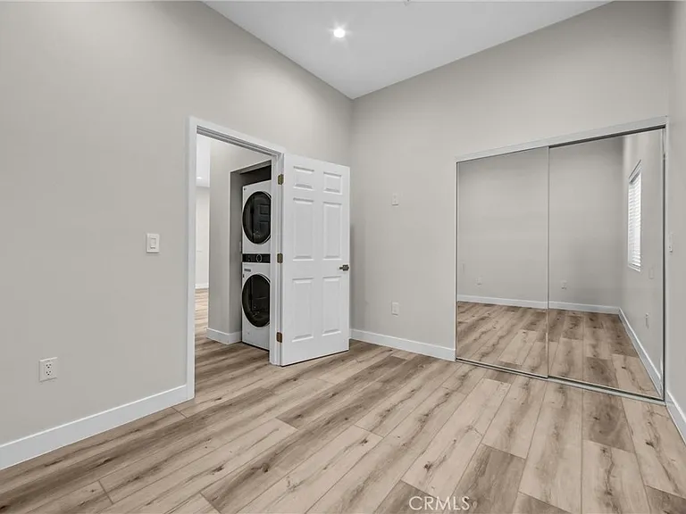 9998 1/2 Louise Ave — Photo 11