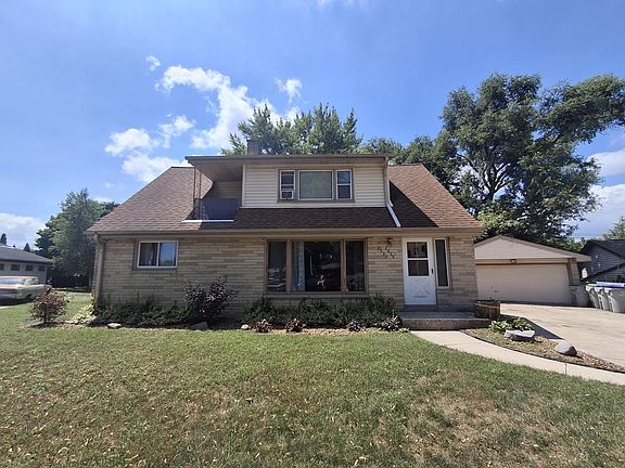 3rd image of 2537 W Bridge STREET #2539