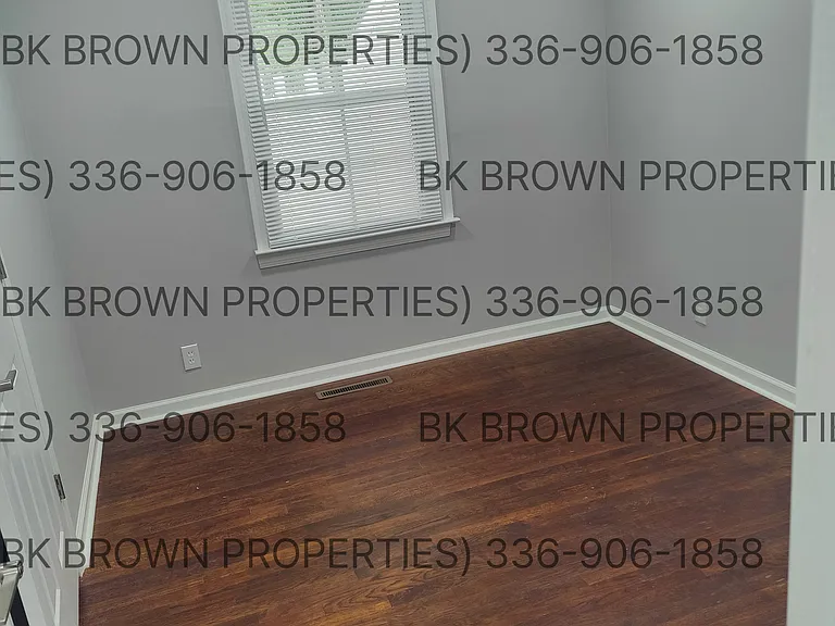 2115 Friends Ave — Photo 10