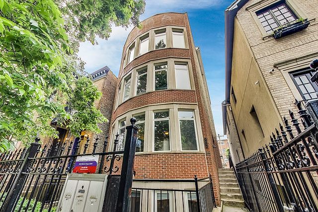 1st image of 1652 N Claremont Ave #3