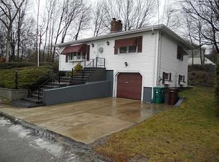 39 Hillside Ave, Woonsocket, RI 02895