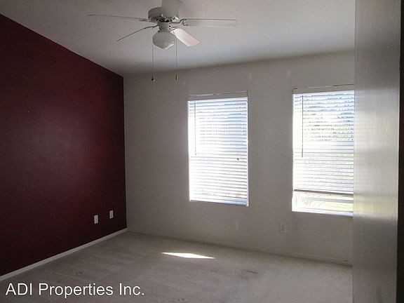 5th image of 125 NE 75th Ave