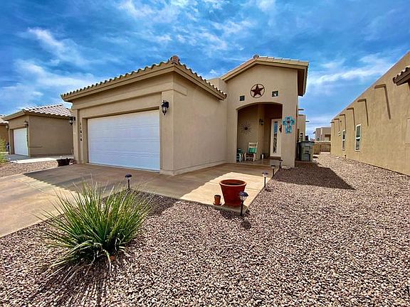 2nd image of 11616 Grotto Bay Ct