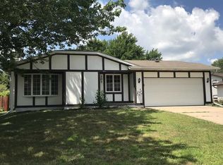 303 Park Lane Cir, Park View, IA 52748