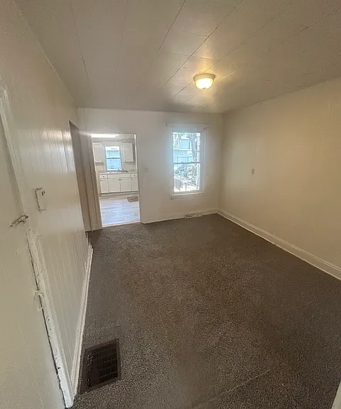 352 W Gas Ave — Photo 1