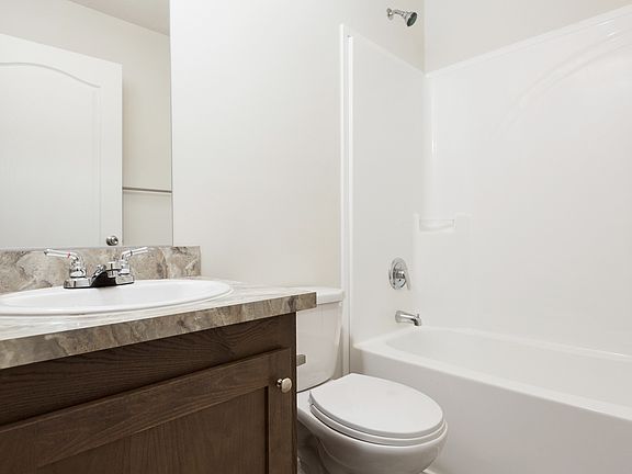 4th image of 41021 Old Michigan Ave #6UV9FN